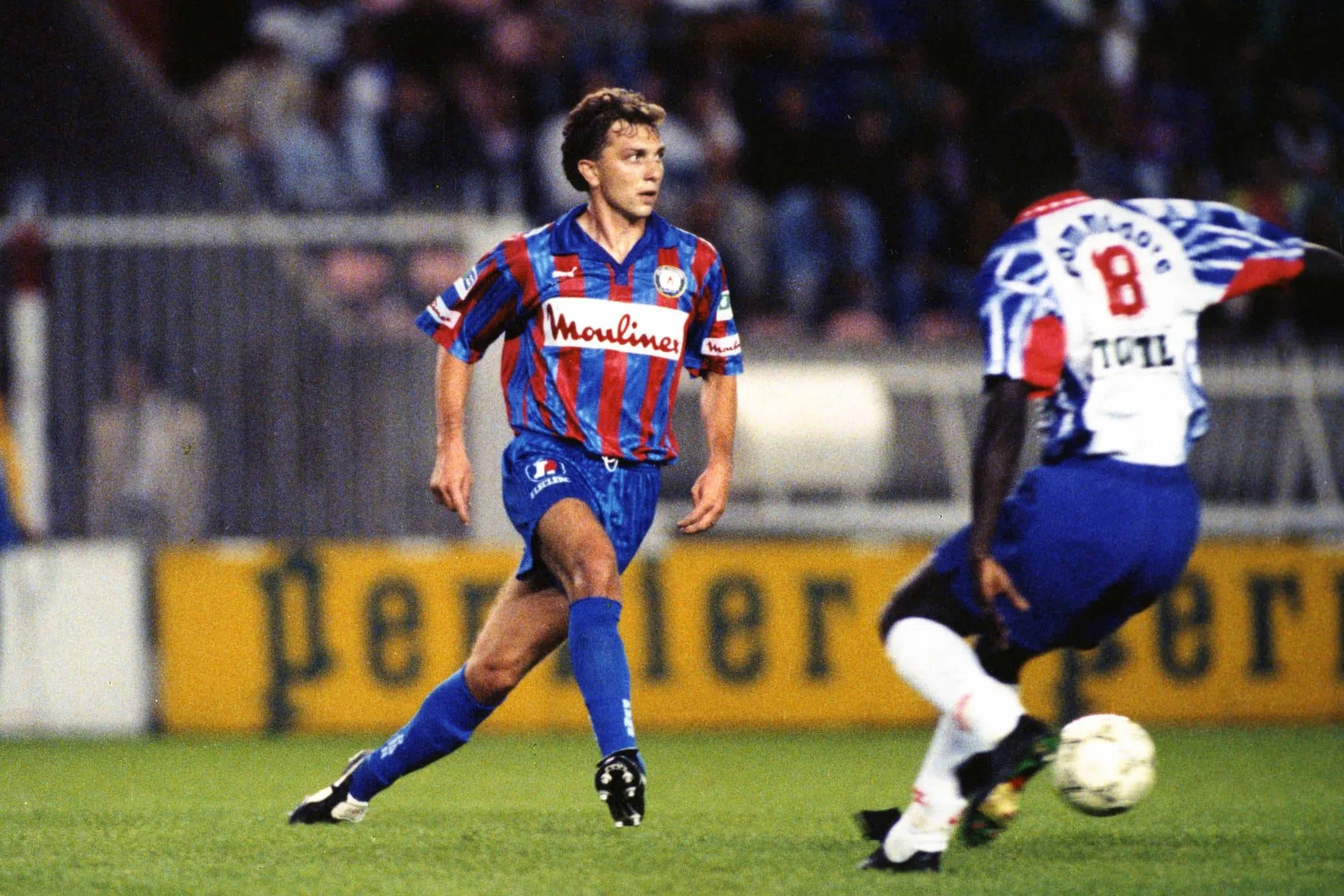 En 1992, quelle formation française affiche sur son maillot, ici porté par Xavier Gravelaine, la marque Moulinex ?