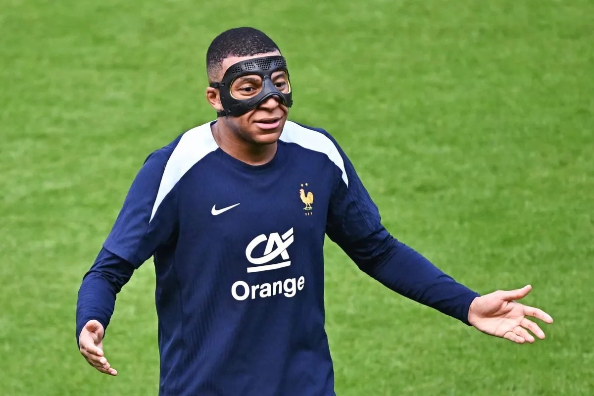 Ballon d’Or 2024 : Mbappé favori d’un ancien vainqueur !