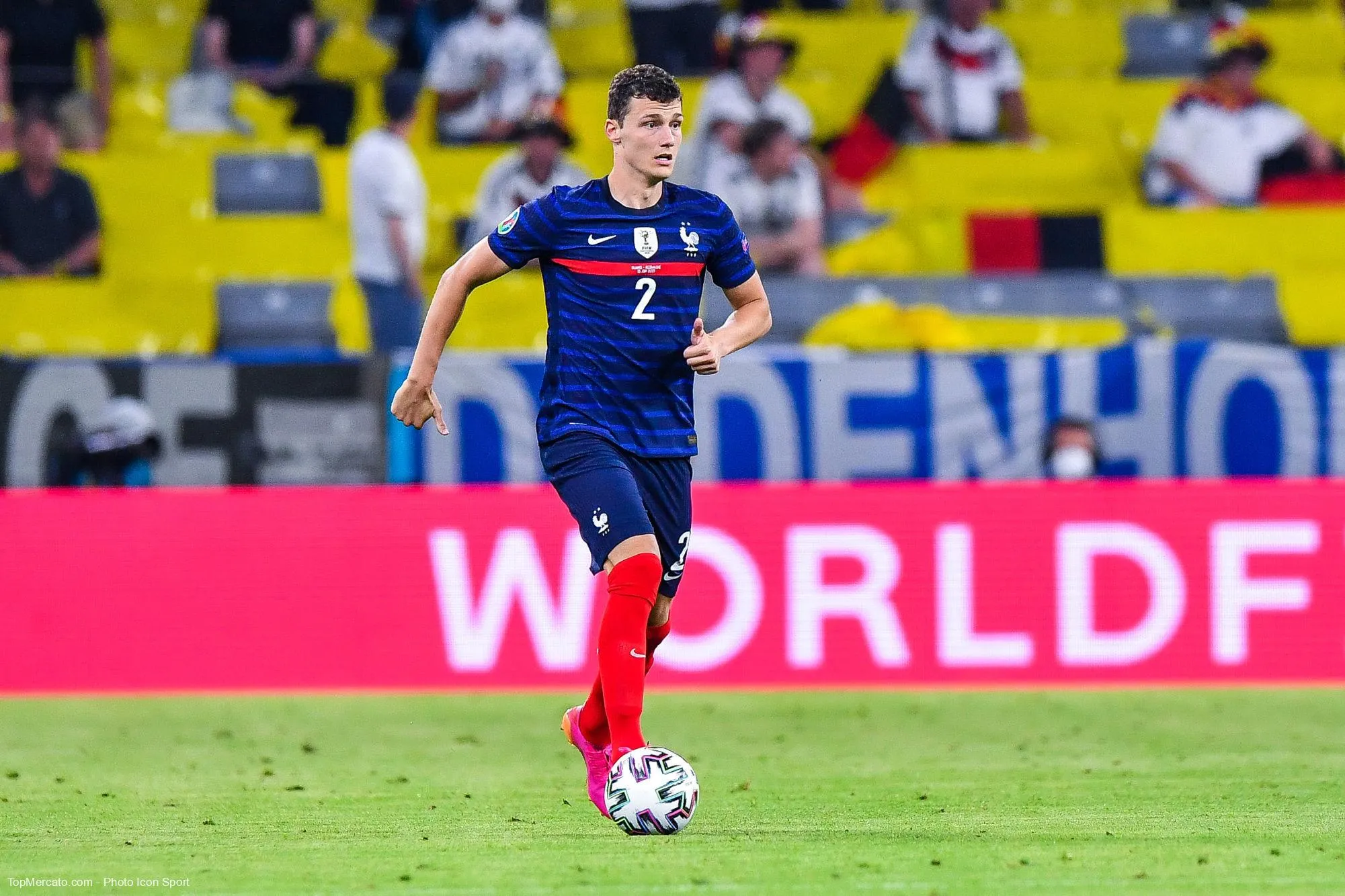 Combien de matchs Benjamin Pavard a-t-il disputés au Qatar ?        