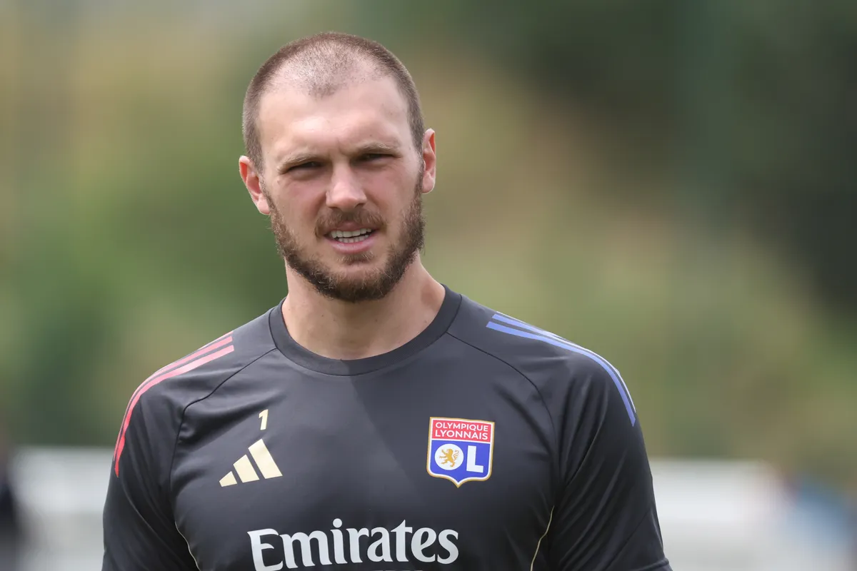 Lucas Perri, OL
