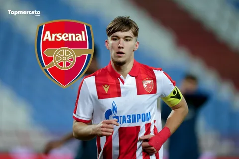 Mercato : 17 ans et 20 M€… Arsenal sur le point de s’offrir le “Pedri serbe”, Vasilije Kostov ?