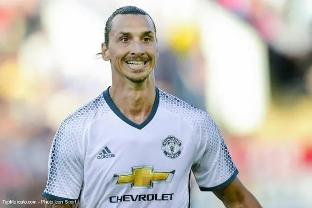Man Utd : le club va retirer l’offre de contrat faite à Ibrahimovic
