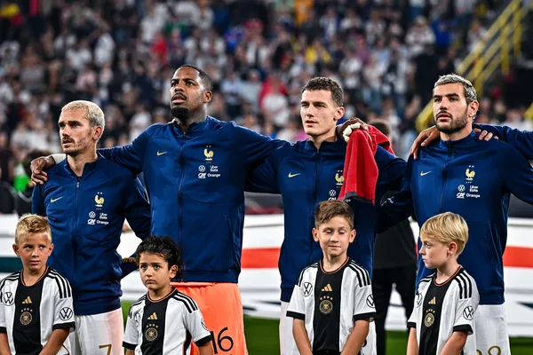Antoine Griezmann Mike Maignan Benjamin Pavard Théo Hernandez Equipe de France