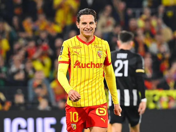 Lens-Auxerre en DIRECT : suivez le match de la 1ère journée de Ligue 1