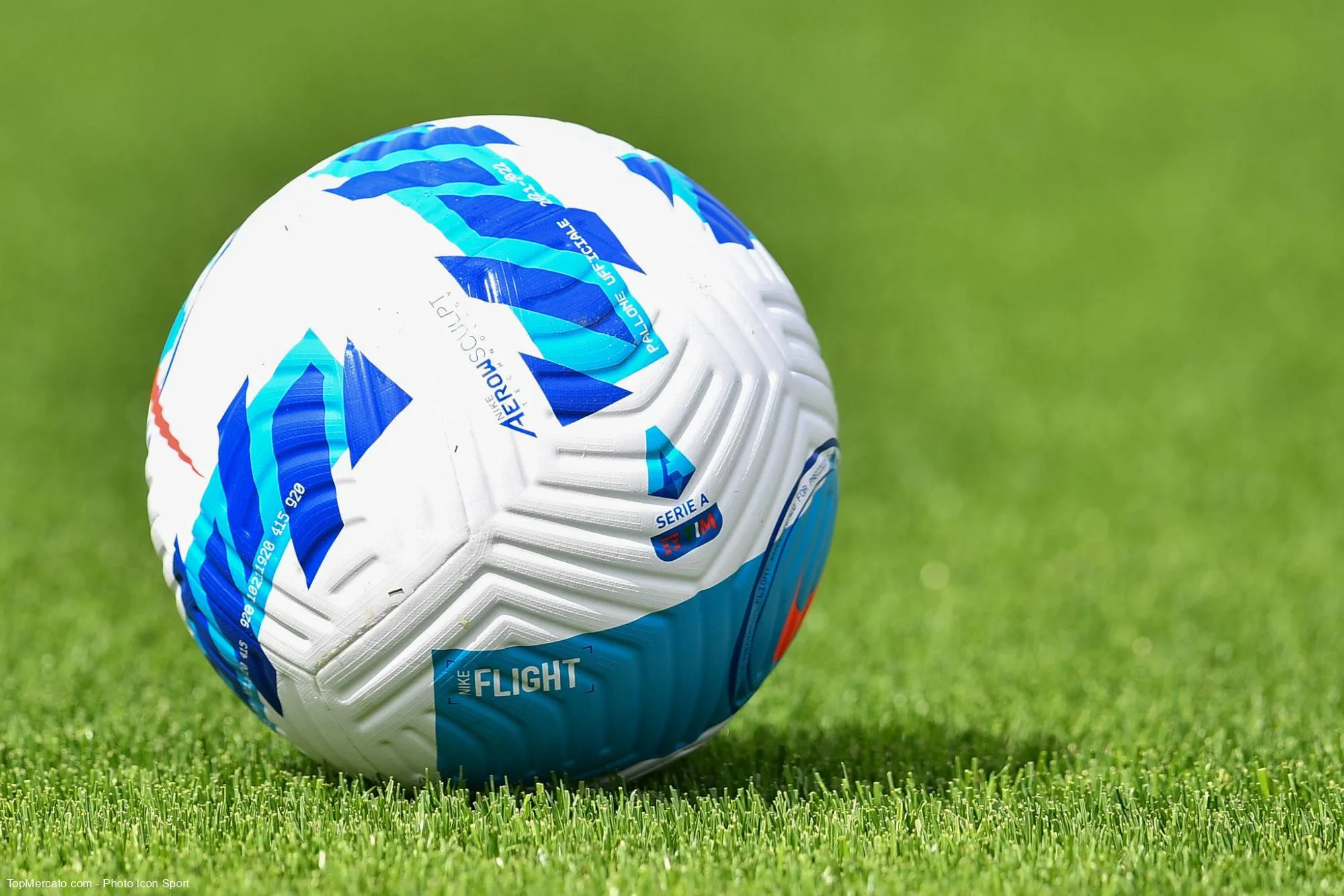 En quelle année le premier Classique entre l’OM et le PSG s’est-il joué ?