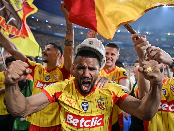 Mercato – Lens refuse l’offre d’un club de Ligue des champions pour l’intransférable Matthieu Udol