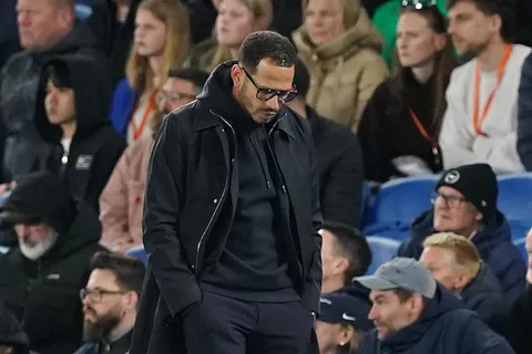Chelsea : “c’est risible, ils n’ont aucune idée de ce qu’ils font” – Après le fiasco Rosenior, Gary Neville accable les dirigeants
