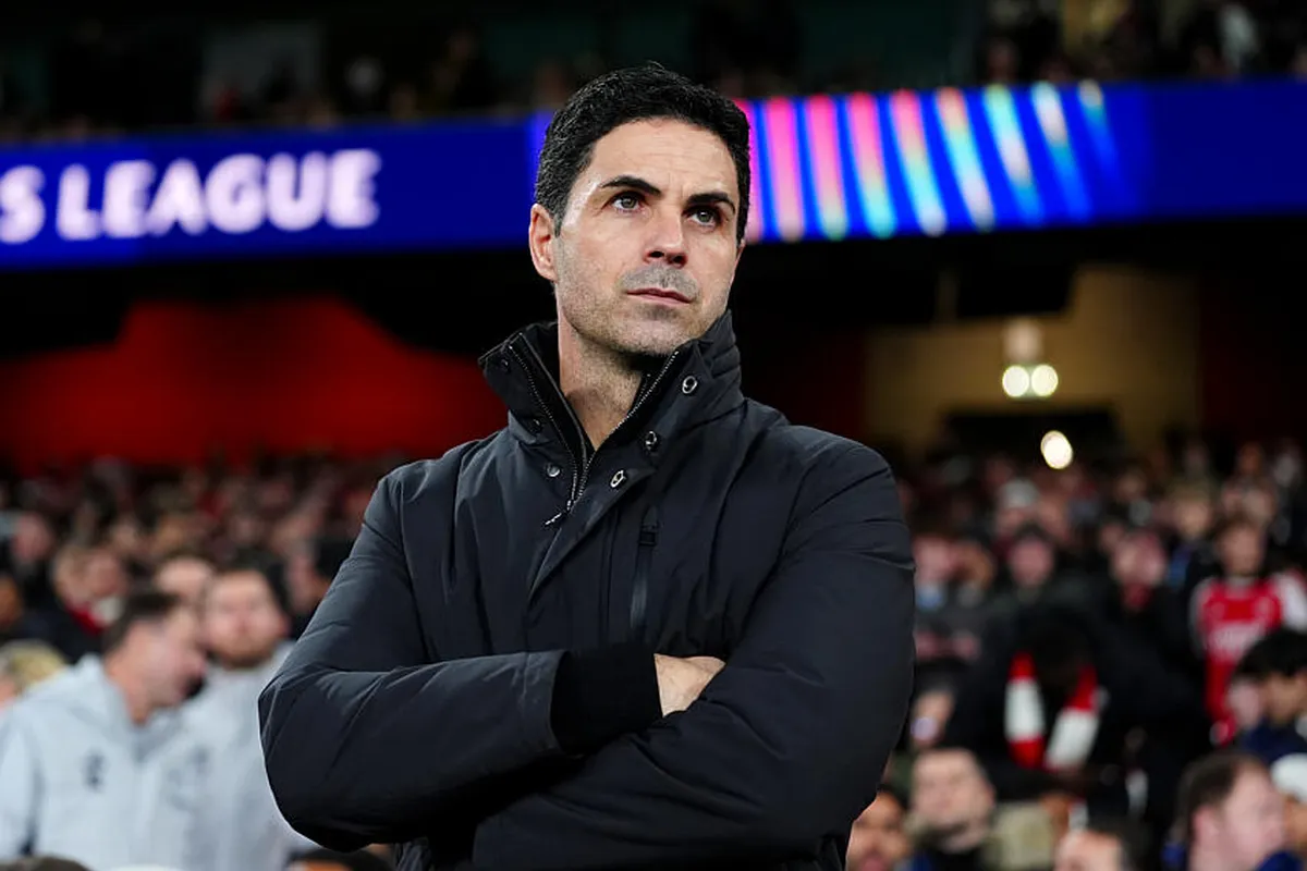Arsenal : l’équipe championne déjà démantelée ? 8 départs possibles au mercato !