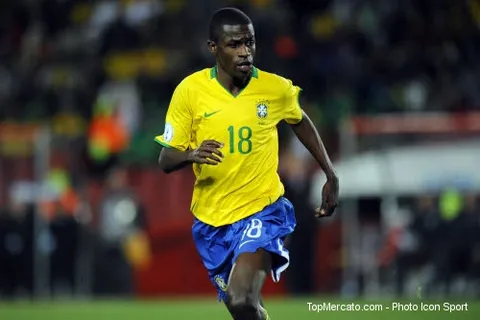 Real Madrid : Ancelotti raffolerait de Ramires