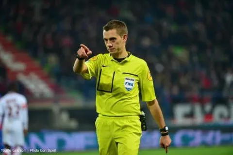 OL-PSG : Garibian prend la défense de Turpin