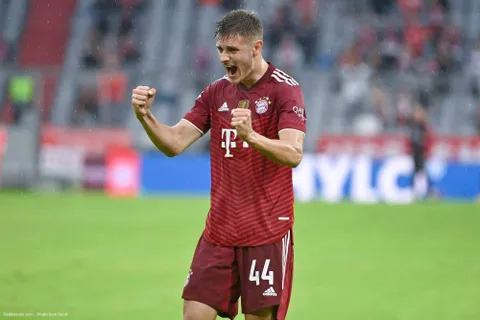 Officiel Mercato - Bayern Munich : l’espoir Stanisic prolonge jusqu’en 2025