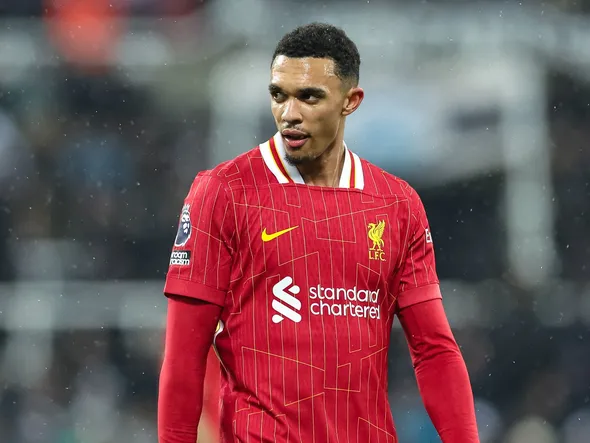 Mercato Liverpool : le successeur d’Alexander-Arnold se fait toujours désirer… La perle rare trouvée en Serie A ?