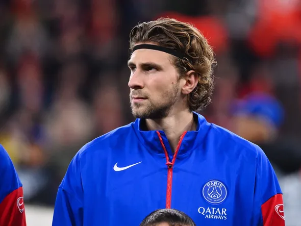Mercato PSG : Illya Zabarnyi encore courtisé en PL, Paris doit-il transférer le flop ukrainien ?