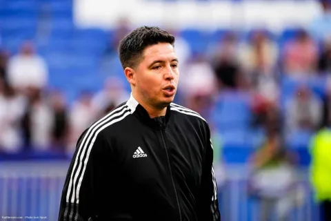 Mercato - PSG : Nasri désigne la star à vendre !