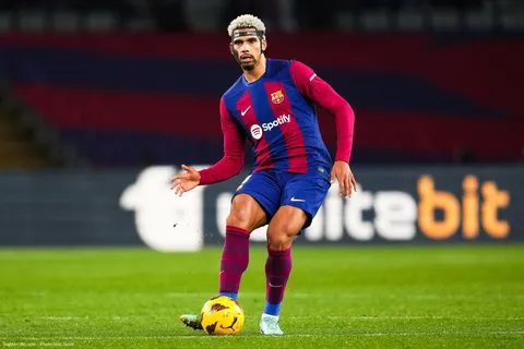 Mercato - Bayern Munich : le Barça tranche sur le dossier Araujo