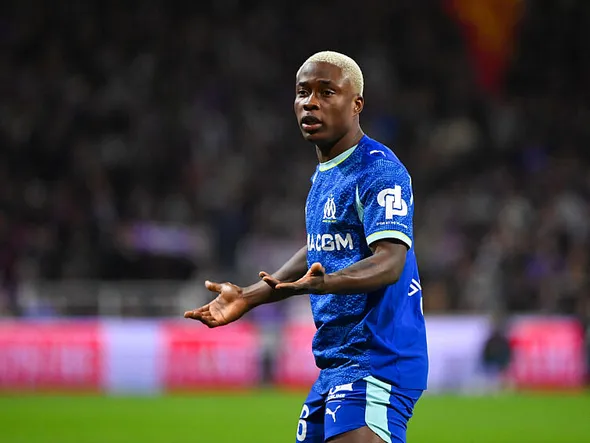 Mercato OM : seulement 26 minutes… Tochukwu Nnadi, un départ déjà inévitable ?