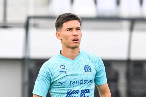 OM : Enzo Sternal révèle LA raison de sa prolongation