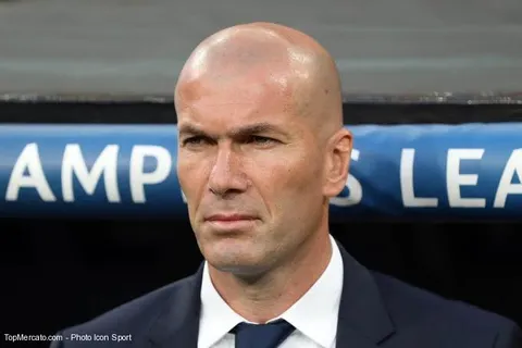 EdF : quand Deschamps rend hommage à Zidane