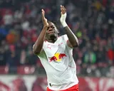 Mercato Manchester United, Arsenal, Liverpool, Chelsea : Castello Lukeba déchaîne les passions en Premier League !