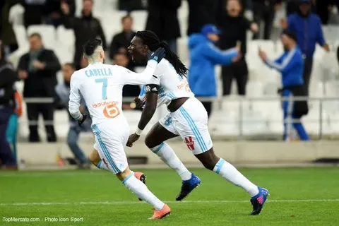 Galatasaray : ça brûle pour Gomis