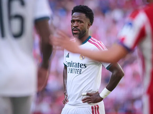 “Acheter des jeunes à la Chelsea ne suffit pas” : le transfert d’un Vinicius réclamé à Manchester United !
