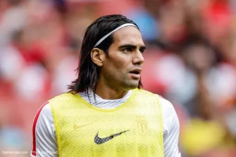Man Utd : Falcao a envoyé un texto à la Juve
