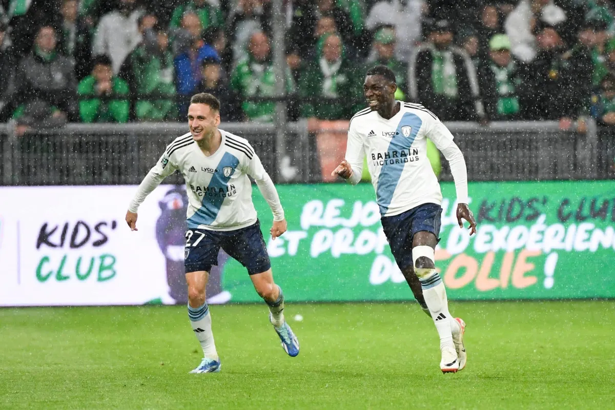 ASSE : les Verts souhaitent recruter à Paris !