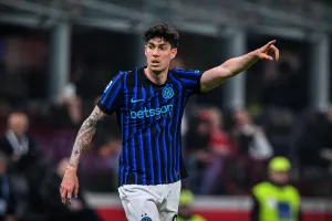 Mercato Barça : un ex-remplaçant d’Arsenal en alternative surprise à Bastoni, dont le transfert va échouer à “99%” ?