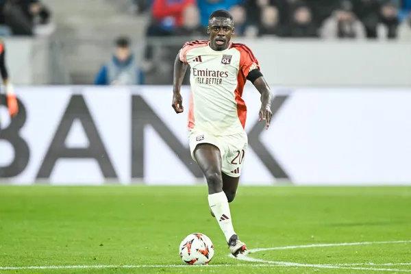 Saël Kumbedi OL Olympique Lyonnais