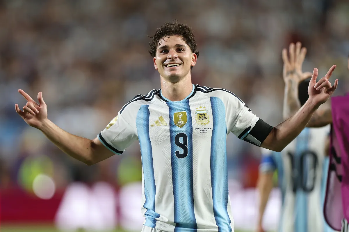 Mercato Barça : “ni 100, ni 150, ni 200 M€”, l’Atlético retient Alvarez… mais se positionne sur un bourreau des Bleus !