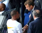 PSG : qu’est-ce que Macron a chuchoté à Mbappé ?