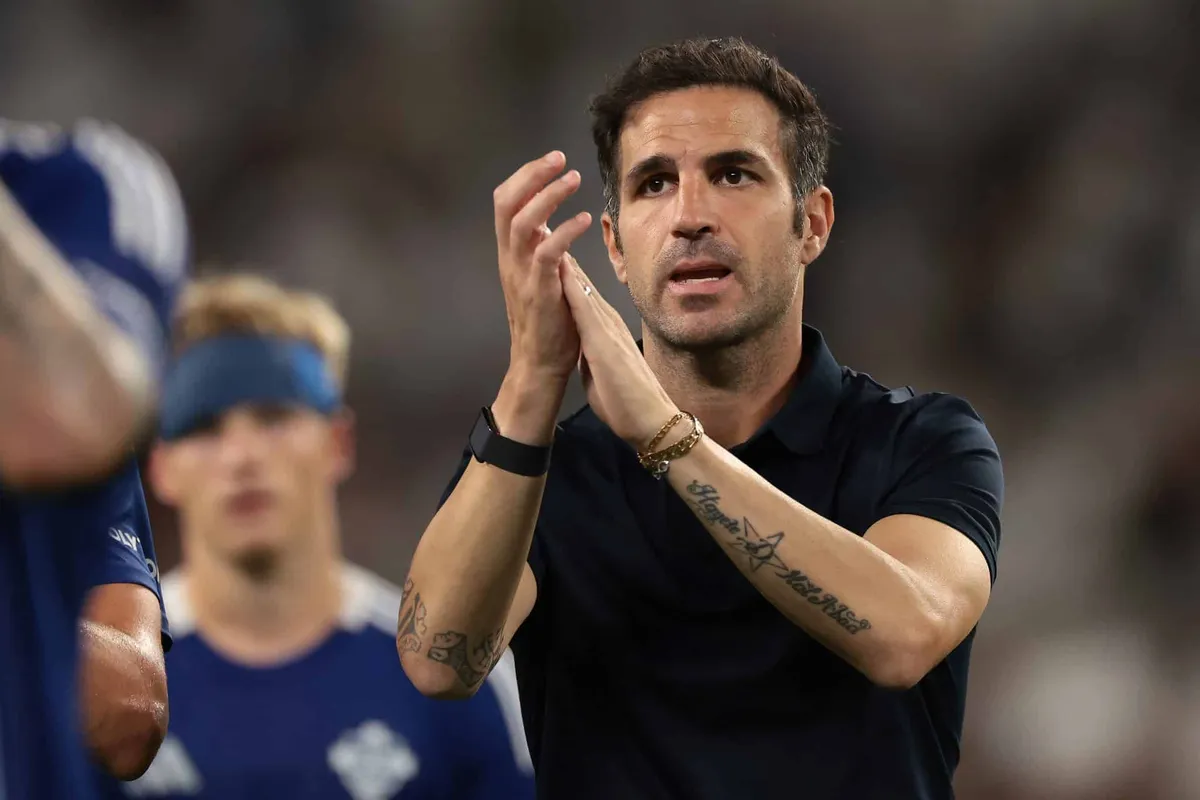 Une légende du Barça va retrouver Fabregas !