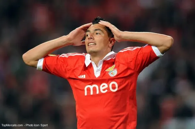 Oscar Cardozo, reculer pour mieux sauter ?