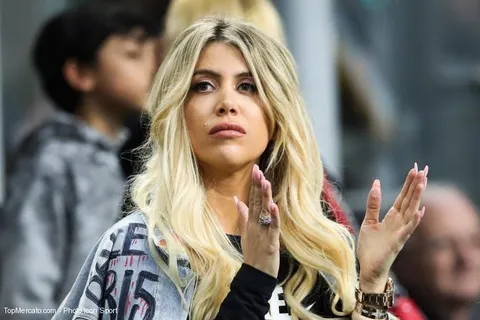 PSG : Wanda Nara va rester consultante en Italie