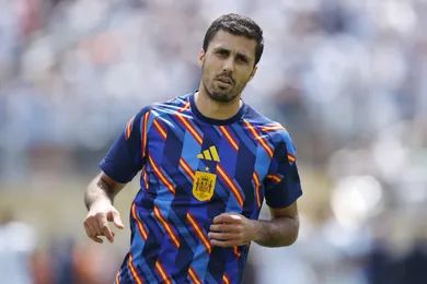 “Rodri ralentit trop le jeu” : le Real Madrid n’a volontairement pas joué le coup à fond avec la nouvelle recrue du Barça ?