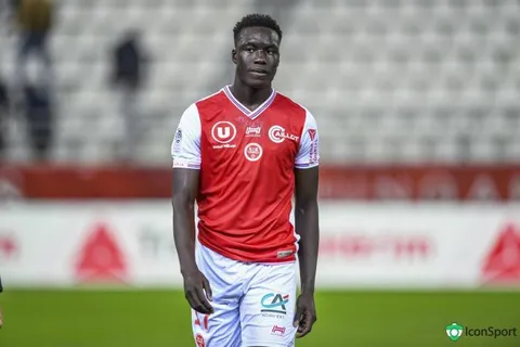 Caen : la recrue Ndom sur le flanc pendant un mois