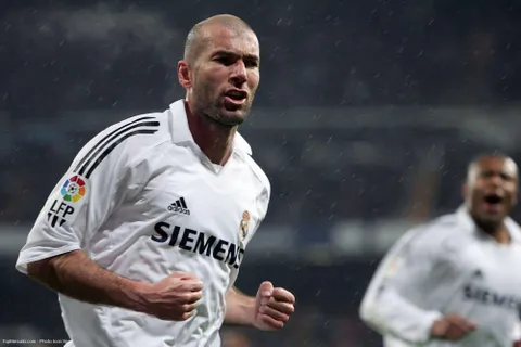 Real Madrid : un ancien impressionné par une recrue, « Zidane n’était pas aussi bon »