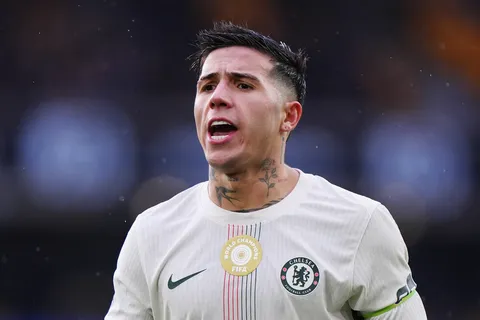 Mercato PSG : l’arrivée d’Enzo Fernandez prend du plomb dans l’aile à cause d’un autre Fernandez