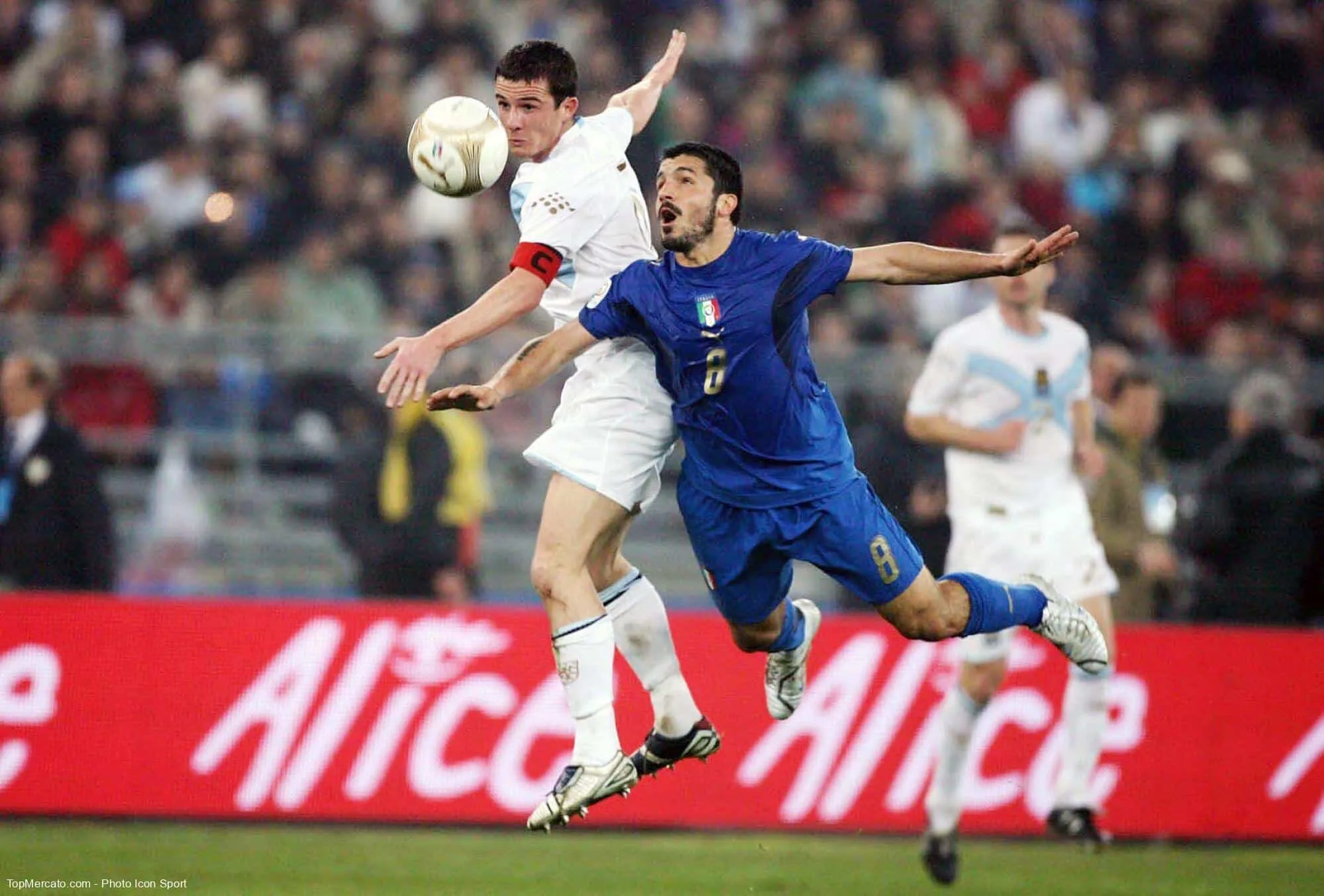 Avant de marquer quel joueur en individuel Gennaro Gattuso ne dormait pas “la nuit précédente” du match, pour finalement passer “pour un con” durant la rencontre ?