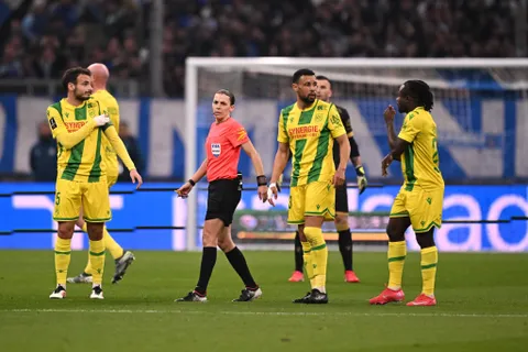 Mercato Nantes : un remplaçant à 3 matchs vers une prolongation surprise