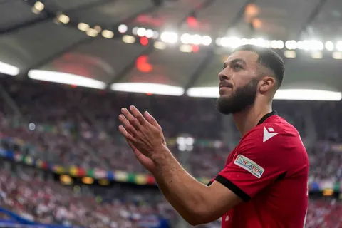 Le 9e de Premier League veut rafler la mise pour Mikautadze !