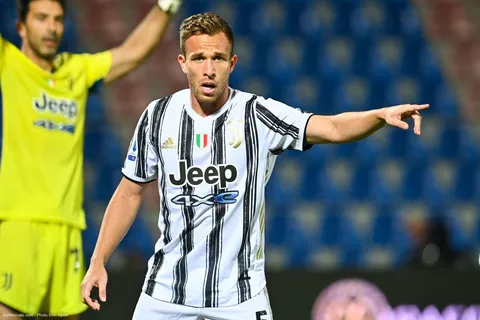 Mercato - Juventus : les Bianconeri n’arrivent pas à se débarrasser d’Arthur