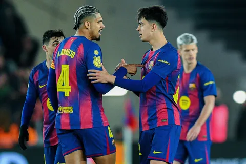 Mercato – Le Barça fixe un prix en forte baisse pour son déclassé Ronald Araujo