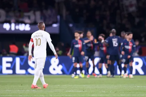 OL : Lacazette sort la sulfateuse !
