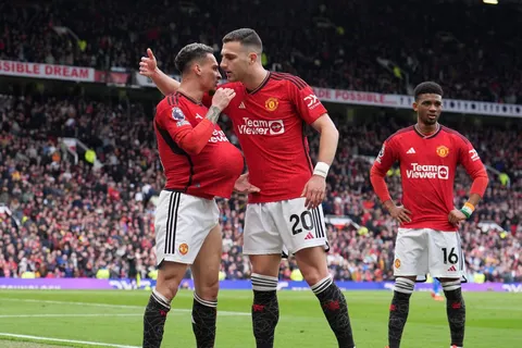 Match Manchester United – Newcastle : chaîne TV et compos probables