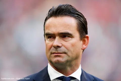 Ajax : le directeur sportif Overmars rempile jusqu’en 2024 (Officiel)