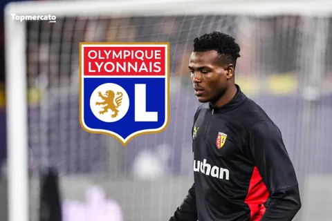 Manchester City : un autre club de L1 prêt à faire capoter le deal avec l’OL pour Juma Bah !