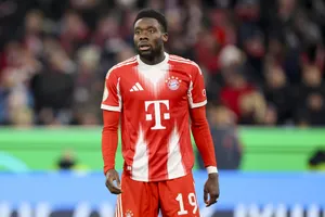 Mercato Manchester United : pourquoi une arrivée d’Alphonso Davies est possible cet été