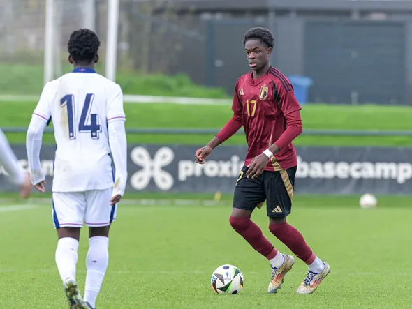 Mercato – 3 équipes de L1 se livrent bataille pour le wonderkid belge Mory Kera