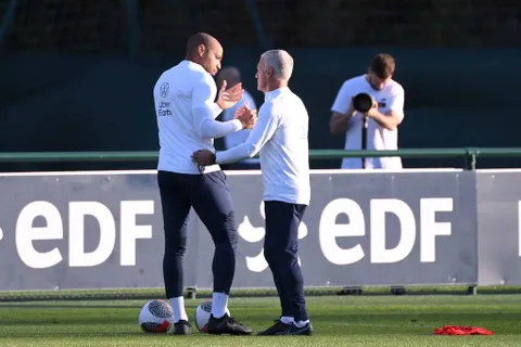 Mercato - Deux sélectionneurs français contactés par l’étranger !